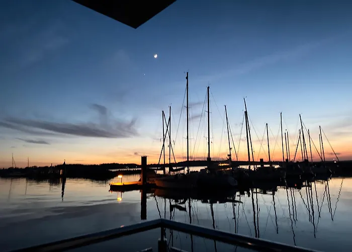 Floating Home Nr 1